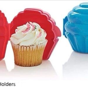 Tupperware Red and Blue Cupcake Holders